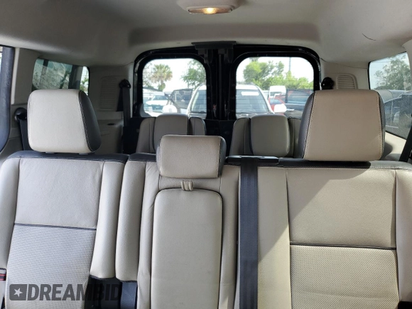2017 Ford Transit Connect XLT z VIN NM0GS9F7XH1314260, wystawiony jako Copart lot #63648065 z przebiegiem 144 541 mil mil oraz Czysty tytuł • Clean title. Historia ofert i sprzedaży dostępna na DreamBid. Obrazek 10.