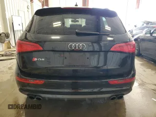 2015 Audi SQ5 Prestige with VIN WA1VGAFP0FA100317, listed as a Copart auction lot 59912374 with 59,558 mi miles and Salvage Title. Bid and sale history available at carsss.com. Image 6.