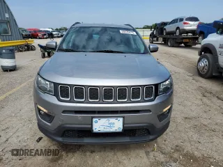 2017 Jeep Compass Latitude с VIN 3C4NJDBB8HT603012, выставлен на аукционе Copart как лот 59435415 с пробегом 95 984 миль миль и Списание • Salvage title. История ставок и продаж доступна на DreamBid. Изображение 5.