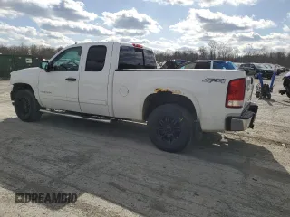 2013 GMC Sierra 1500 SLE with VIN 1GTR2VE74DZ347143, listed as a Copart auction lot 51798955 with 143,796 mi miles and Salvage Title. Bid and sale history available at DreamBid. Image 2.