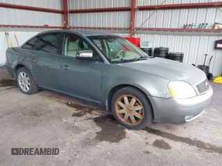 2006 Ford Five Hundred Limited with VIN 1FAHP25106G163510, listed as a IAAI auction lot 41951421 with 154,241 mi miles. Bid and sale history available at carsss.com. Image 1.