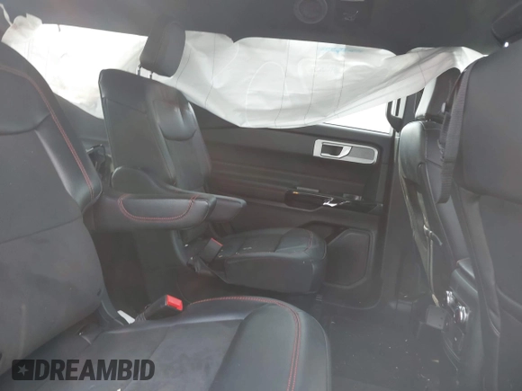 2023 Ford Explorer ST-Line z VIN 1FMSK7KH3PGA99652, wystawiony jako IAAI lot #42109418 z przebiegiem 30 380 mil mil oraz . Historia ofert i sprzedaży dostępna na DreamBid. Obrazek 8.