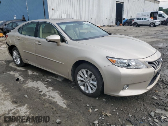 2013 Lexus ES 300h with VIN JTHBW1GG2D2006469, listed as a Copart auction lot 62922655 with 157,817 mi miles and Salvage title. Bid and sale history available at DreamBid. Image 4.
