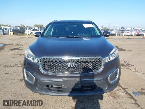 2017 Kia Sorento LX with VIN 5XYPGDA32HG294002, listed as a IAAI auction lot 42121806 with 154,733 mi miles. Bid and sale history available at carsss.com. Image 12.
