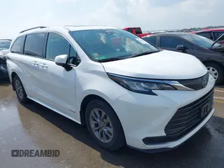 2021 Toyota Sienna LE with VIN 5TDBRKEC8MS035577, listed as a IAAI auction lot 42156270 with 96,408 mi miles and . Bid and sale history available at DreamBid. Image 1.