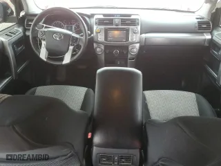 2019 Toyota 4Runner SR5 with VIN JTEZU5JR9K5198763, listed as a Copart auction lot 48118725 with 135,988 mi miles and Salvage Title. Bid and sale history available at carsss.com. Image 8.
