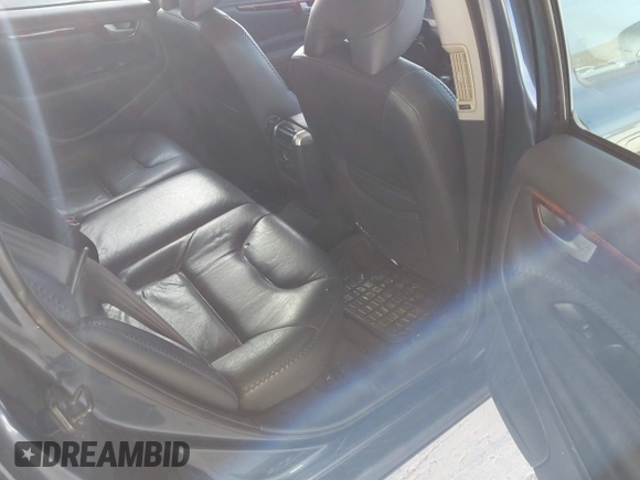 2005 Volvo XC70 with VIN YV1SZ592951189730, listed as a IAAI auction lot 42077516 with 183,903 mi miles and . Bid and sale history available at DreamBid. Image 8.