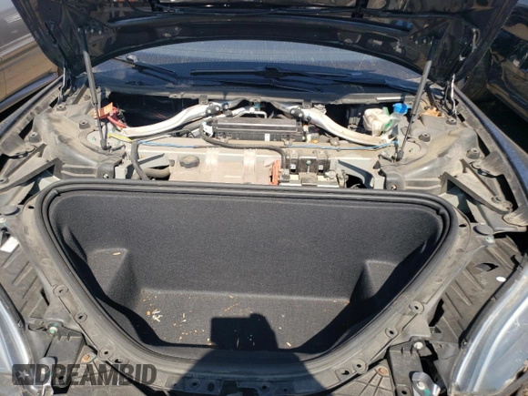 2016 Tesla Model S 90D with VIN 5YJSA1E42GF139758, listed as a Copart auction lot 63077255 with 78,235 mi miles and Salvage title. Bid and sale history available at DreamBid. Image 11.