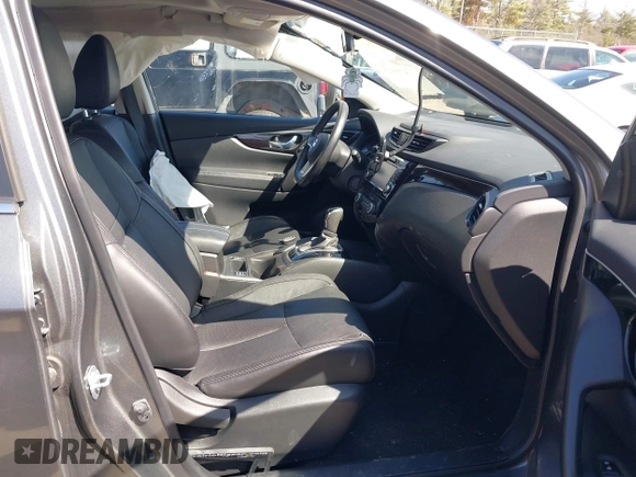 2017 Nissan Rogue SL with VIN JN1BJ1CR8HW118279, listed as a IAAI auction lot 41879325 with 38,780 mi miles and . Bid and sale history available at DreamBid. Image 5.