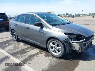 2012 Ford Focus S with VIN 1FAHP3E26CL321687, listed as a IAAI auction lot 42159853 with 139,702 mi miles and . Bid and sale history available at carsss.com. Image 1.