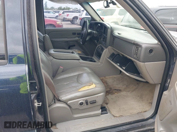 2005 GMC Yukon XL SLT with VIN 1GKEC16Z15R219050, listed as a IAAI auction lot 41756120 with 237,066 mi miles. Bid and sale history available at carsss.com. Image 5.