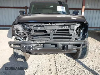 2021 Ford Bronco z VIN 1FMEE5DP2MLA89419, wystawiony jako IAAI lot #42846095 z przebiegiem 44 167 mil mil oraz . Historia ofert i sprzedaży dostępna na DreamBid. Obrazek 6.