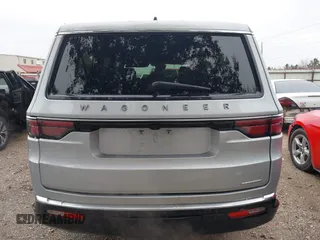 2024 Jeep Wagoneer Series II z VIN 1C4SJRBP3RS169726, wystawiony jako IAAI lot #41620035 z przebiegiem 21 752 mil mil oraz . Historia ofert i sprzedaży dostępna na DreamBid. Obrazek 17.