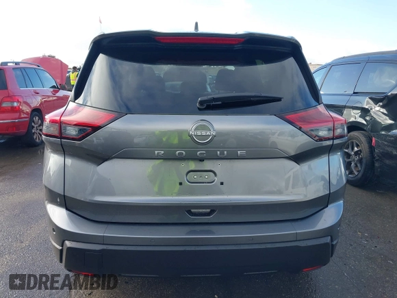 2025 Nissan Rogue SV with VIN JN8BT3BA5SW005433, listed as a IAAI auction lot 41547608 with 516 mi miles. Bid and sale history available at carsss.com. Image 17.