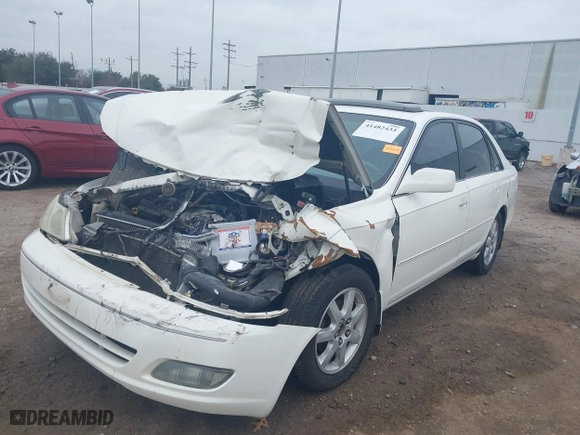 2002 Toyota Avalon XL with VIN 4T1BF28B52U197084, listed as a IAAI auction lot 41482433 with 1 mi miles. Bid and sale history available at carsss.com. Image 18.