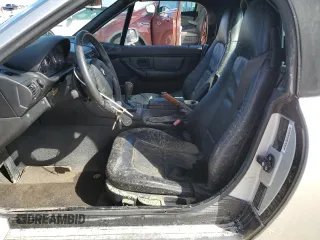2000 BMW Z3 2.5 z VIN 4USCH934XYLG02372, wystawiony jako Copart lot #74148364 z przebiegiem Nie podano mil oraz Nie do naprawy. Historia ofert i sprzedaży dostępna na DreamBid. Obrazek 7.