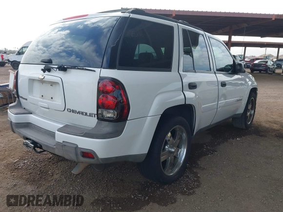 2003 Chevrolet TrailBlazer LS with VIN 1GNDS13S132353782, listed as a IAAI auction lot 41268957 with 232,055 mi miles. Bid and sale history available at carsss.com. Image 4.