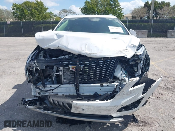 2020 Cadillac XT5 Premium Luxury FWD with VIN 1GYKNCRS7LZ129119, listed as a IAAI auction lot 41710878 with 52,575 mi miles and . Bid and sale history available at carsss.com. Image 6.