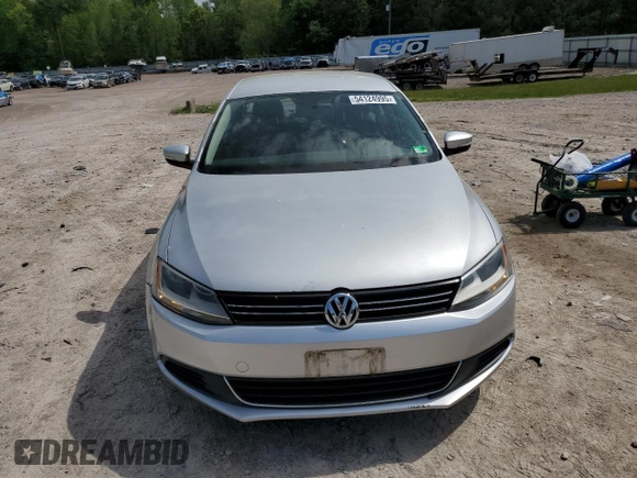 2013 Volkswagen Jetta SE with VIN 3VWDP7AJ7DM355504, listed as a Copart auction lot 54124995 with 79,474 mi miles and Salvage title. Bid and sale history available at DreamBid. Image 5.