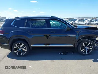 2024 Volkswagen Atlas SEL Premium R-Line z VIN 1V2FR2CA1RC538085, wystawiony jako IAAI lot #41910774 z przebiegiem 15 382 mil mil oraz . Historia ofert i sprzedaży dostępna na DreamBid. Obrazek 13.