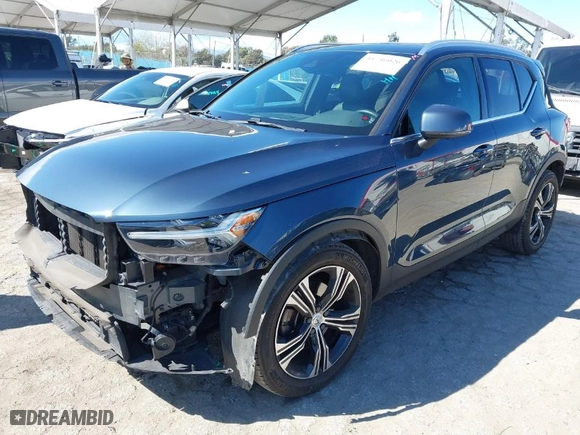 2019 Volvo XC40 Inscription with VIN YV4162UL6K2111899, listed as a IAAI auction lot 41746026 with 59,319 mi miles. Bid and sale history available at carsss.com. Image 2.