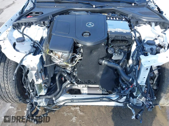 2025 Mercedes-Benz E 350 z VIN W1KLF4HB1SA116741, wystawiony jako IAAI lot #41553271 z przebiegiem 1 025 mil mil oraz . Historia ofert i sprzedaży dostępna na DreamBid. Obrazek 10.