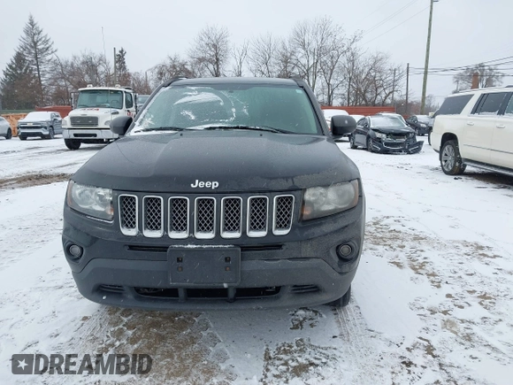 2016 Jeep Compass High Altitude z VIN 1C4NJDEB8GD758174, wystawiony jako IAAI lot #41235089 z przebiegiem 144 841 mil mil oraz . Historia ofert i sprzedaży dostępna na DreamBid. Obrazek 12.