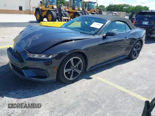 2024 Ford Mustang EcoBoost with VIN 1FAGP8UH9R5123133, listed as a IAAI auction lot 42538350 with 33,581 mi miles and . Bid and sale history available at DreamBid. Image 17.