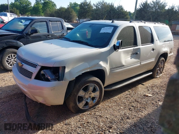 2008 Chevrolet Suburban LTZ z VIN 1GNFK163X8R196314, wystawiony jako IAAI lot #42127143 z przebiegiem 119 598 mil mil oraz . Historia ofert i sprzedaży dostępna na DreamBid. Obrazek 2.