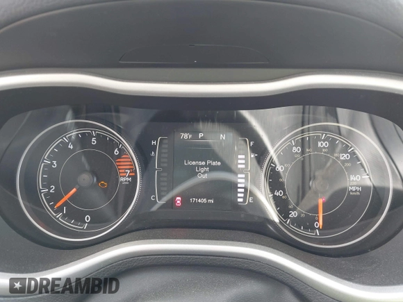 2018 Jeep Cherokee Latitude Plus with VIN 1C4PJLLB6JD520014, listed as a IAAI auction lot 41771997 with 171,405 mi miles. Bid and sale history available at carsss.com. Image 7.
