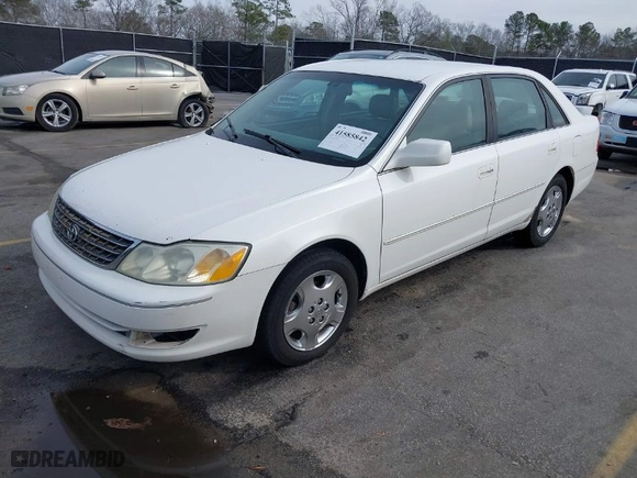 2004 Toyota Avalon XL with VIN 4T1BF28B84U390994, listed as a IAAI auction lot 41585842 with 246,769 mi miles. Bid and sale history available at carsss.com. Image 2.