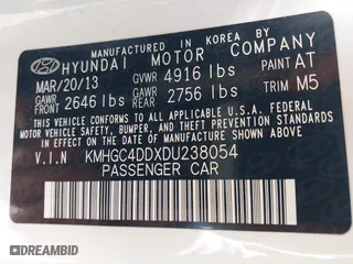 2013 Hyundai Genesis 3.8L with VIN KMHGC4DDXDU238054, listed as a IAAI auction lot 41957297 with 195,383 mi miles. Bid and sale history available at carsss.com. Image 9.