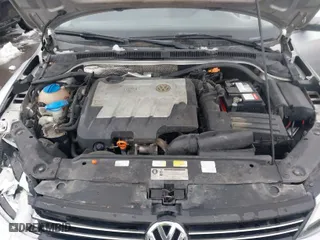 2011 Volkswagen Jetta Sedan TDI with VIN 3VWLL7AJ8BM048279, listed as a IAAI auction lot 41577283 with 153,693 mi miles. Bid and sale history available at carsss.com. Image 10.