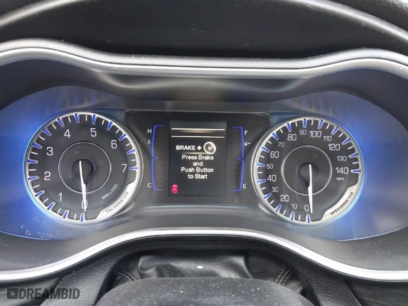 2015 Chrysler 200 Limited with VIN 1C3CCCAB4FN584330, listed as a IAAI auction lot 41718574 with 1 mi miles. Bid and sale history available at carsss.com. Image 7.