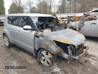 2016 Kia Soul with VIN KNDJN2A27G7831157, listed as a IAAI auction lot 41680311 with 1 mi miles. Bid and sale history available at carsss.com. Image 1.