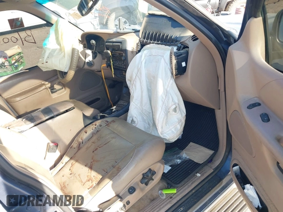 2000 Ford Explorer Eddie Bauer with VIN 1FMDU84P6YZB77943, listed as a IAAI auction lot 40303953 with Not provided miles and . Bid and sale history available at DreamBid. Image 5.