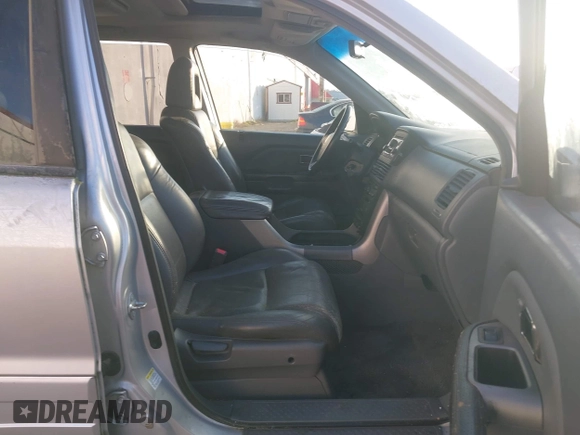 2005 Honda Pilot EX-L z VIN 2HKYF18685H542800, wystawiony jako IAAI lot #41473958 z przebiegiem Nie podano mil oraz . Historia ofert i sprzedaży dostępna na DreamBid. Obrazek 5.