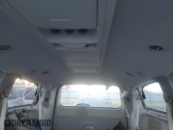 2009 Chrysler Town & Country Limited with VIN 2A8HR64X09R639431, listed as a Copart auction lot 82399994 with 194,597 mi miles and Salvage Title. Bid and sale history available at carsss.com. Image 10.