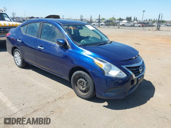 2018 Nissan Versa Sedan SV with VIN 3N1CN7AP4JL811844, listed as a IAAI auction lot 42086403 with 113,858 mi miles. Bid and sale history available at carsss.com. Image 1.