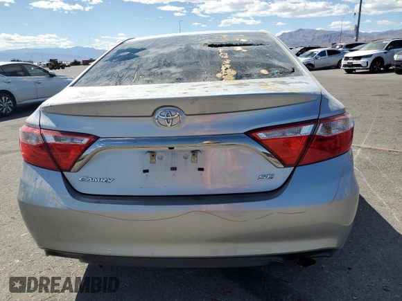 2017 Toyota Camry XLE z VIN 4T1BF1FK6HU735894, wystawiony jako Copart lot #54791645 z przebiegiem 81 872 mil mil oraz Szkoda całkowita • Salvage title. Historia ofert i sprzedaży dostępna na DreamBid. Obrazek 6.