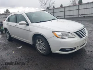 2013 Chrysler 200 LX with VIN 1C3CCBAB2DN668251, listed as a IAAI auction lot 41950141 with 165,177 mi miles. Bid and sale history available at carsss.com. Image 1.