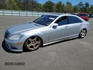 2008 Mercedes-Benz S 550 z VIN WDDNG86X28A175141, wystawiony jako Copart lot #56116345 z przebiegiem 229 219 mil mil oraz Czysty tytuł • Clean title. Historia ofert i sprzedaży dostępna na DreamBid. Obrazek 1.