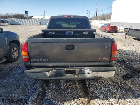 2002 GMC Sierra 1500HD SLE with VIN 1GTGC13U22F171102, listed as a Copart auction lot 47178475 with NaN miles and Salvage Title. Bid and sale history available at carsss.com. Image 6.