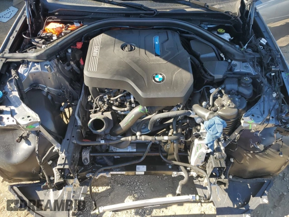 2024 BMW 3 Series 330e with VIN 3MW39FF08R8E88997, listed as a Copart auction lot 79306624 with 0 mi miles and Salvage Title. Bid and sale history available at carsss.com. Image 11.