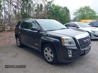 2015 GMC Terrain SLT z VIN 2GKFLXEK3F6339926, wystawiony jako IAAI lot #42467782 z przebiegiem 88 252 mil mil oraz . Historia ofert i sprzedaży dostępna na DreamBid. Obrazek 1.