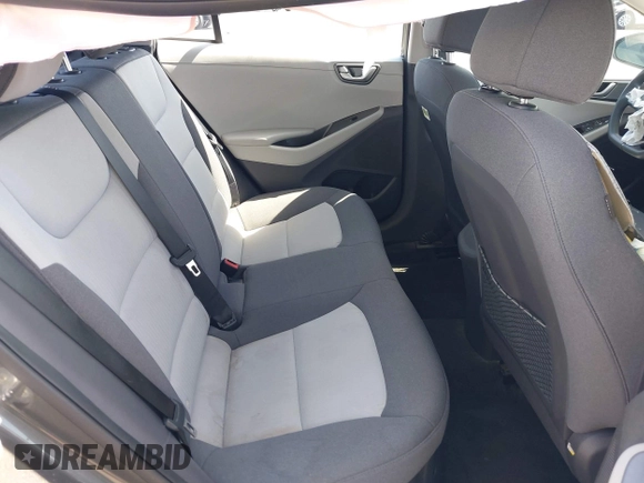2020 Hyundai Ioniq Blue z VIN KMHC65LC0LU235313, wystawiony jako IAAI lot #42098227 z przebiegiem 74 906 mil mil oraz . Historia ofert i sprzedaży dostępna na DreamBid. Obrazek 8.