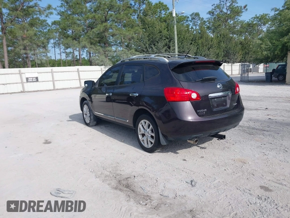 2012 Nissan Rogue S z VIN JN8AS5MV2CW383964, wystawiony jako IAAI lot #42091108 z przebiegiem 158 248 mil mil oraz . Historia ofert i sprzedaży dostępna na DreamBid. Obrazek 3.