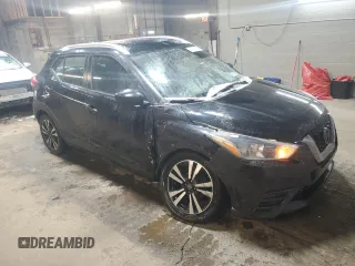 2019 Nissan Kicks S with VIN 3N1CP5CU0KL547685, listed as a Copart auction lot 44407245 with 100,673 mi miles and Salvage Title. Bid and sale history available at carsss.com. Image 4.
