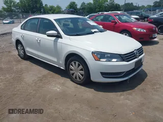 2013 Volkswagen Passat S с VIN 1VWAP7A3XDC028293, выставлен на аукционе IAAI как лот 42602692 с пробегом 210 573 миль миль и . История ставок и продаж доступна на DreamBid. Изображение 1.