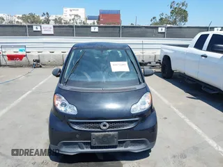 2015 Smart fortwo Passion с VIN WMEEJ3BA7FK802991, выставлен на аукционе IAAI как лот 42672202 с пробегом 45 850 миль миль и . История ставок и продаж доступна на DreamBid. Изображение 6.